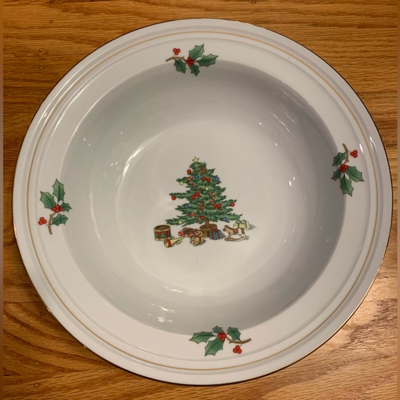 🎉Host Pick🎉 VINTAGE Tienshan Holiday Hostess Two 9” Round Vegetable Bowls - Picture 2 of 4